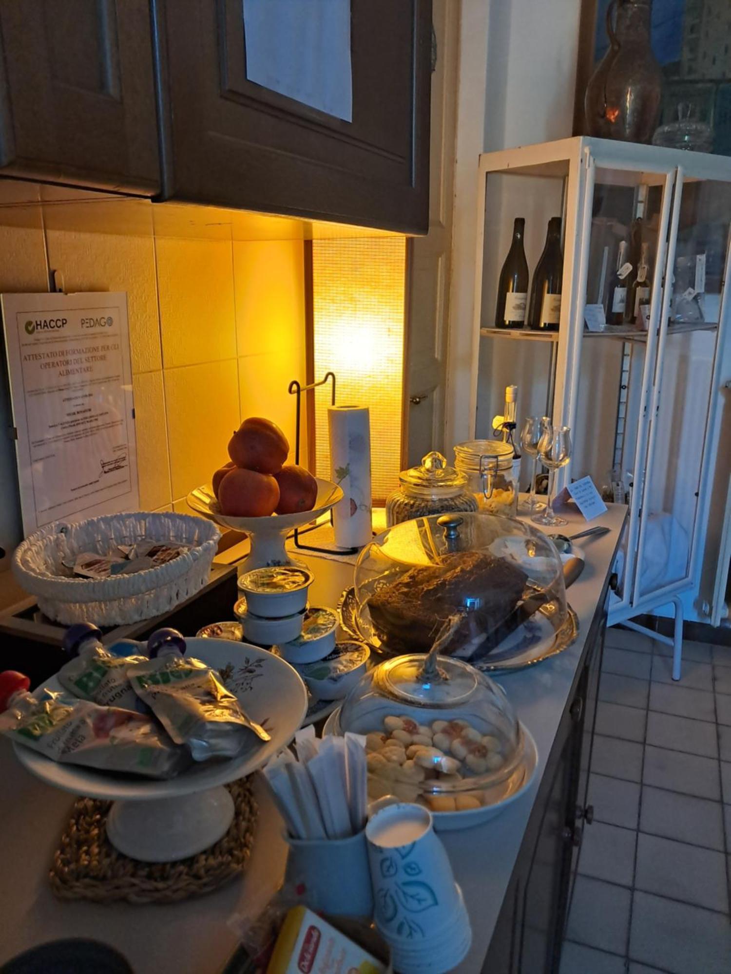 B&B Chiara San Sebastiano Curone Exterior foto